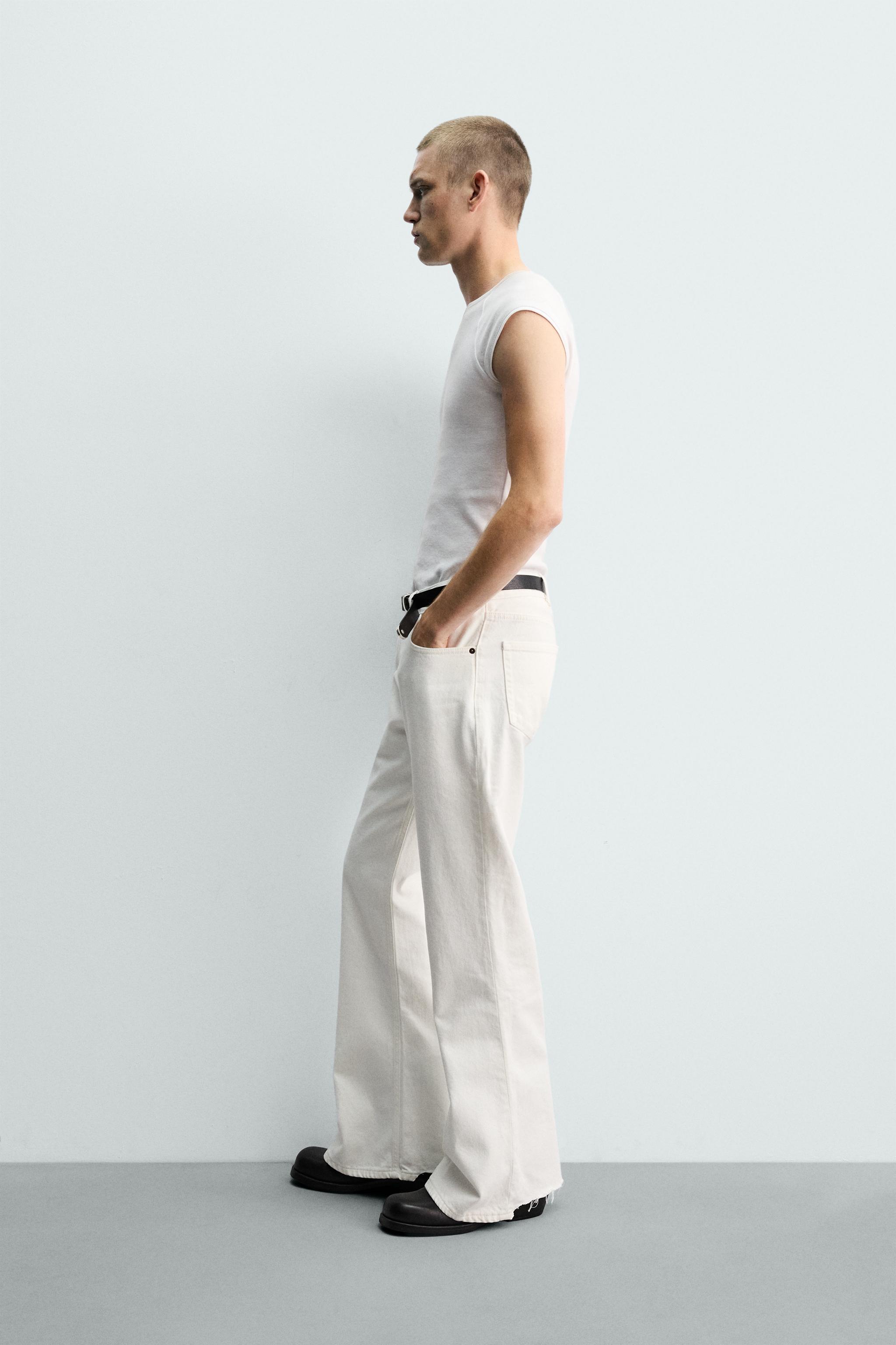 FLARE FIT JEANS